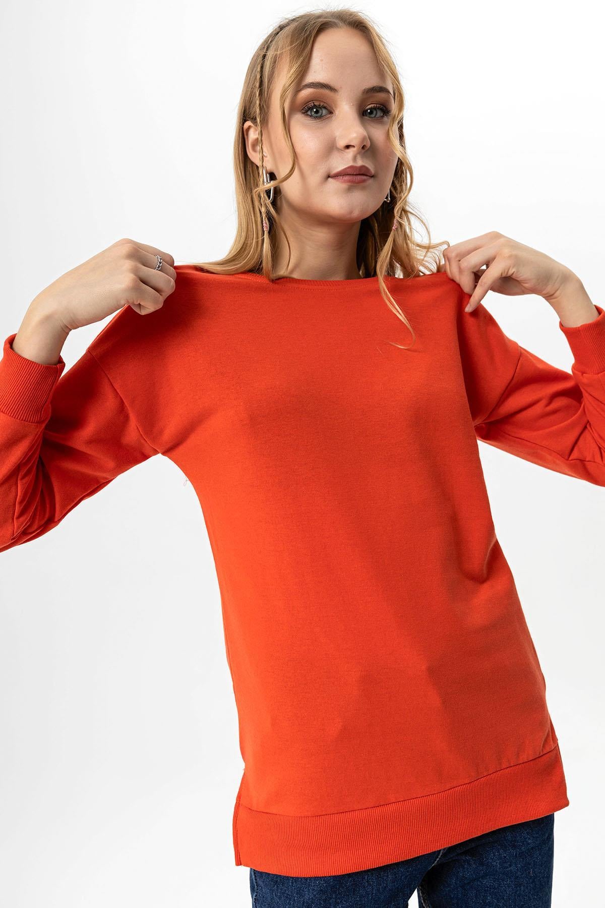Kadın Bisiklet Yaka Yırtmaç Detaylı Sweatshirt 245048 -