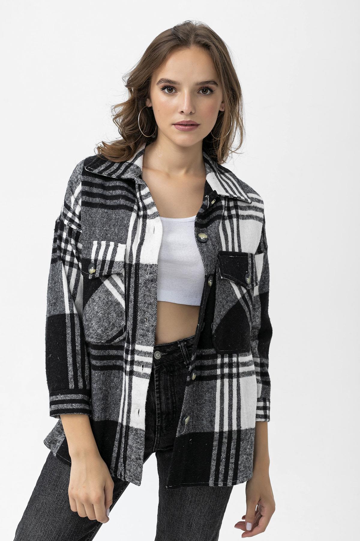 Kadın Çift Cepli Ekoseli Oversize Oduncu Gömlek