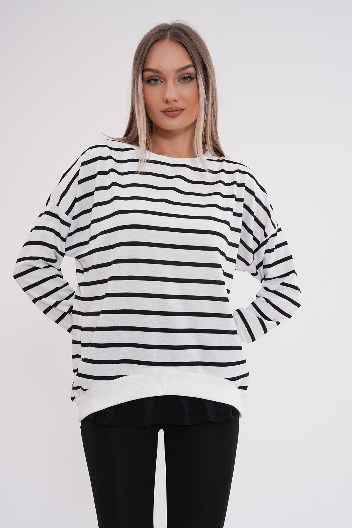 Kadın Çizgi Desenli Çift Görünüm Detaylı Bisiklet Yaka İki İplik Sweatshirt 245243 -