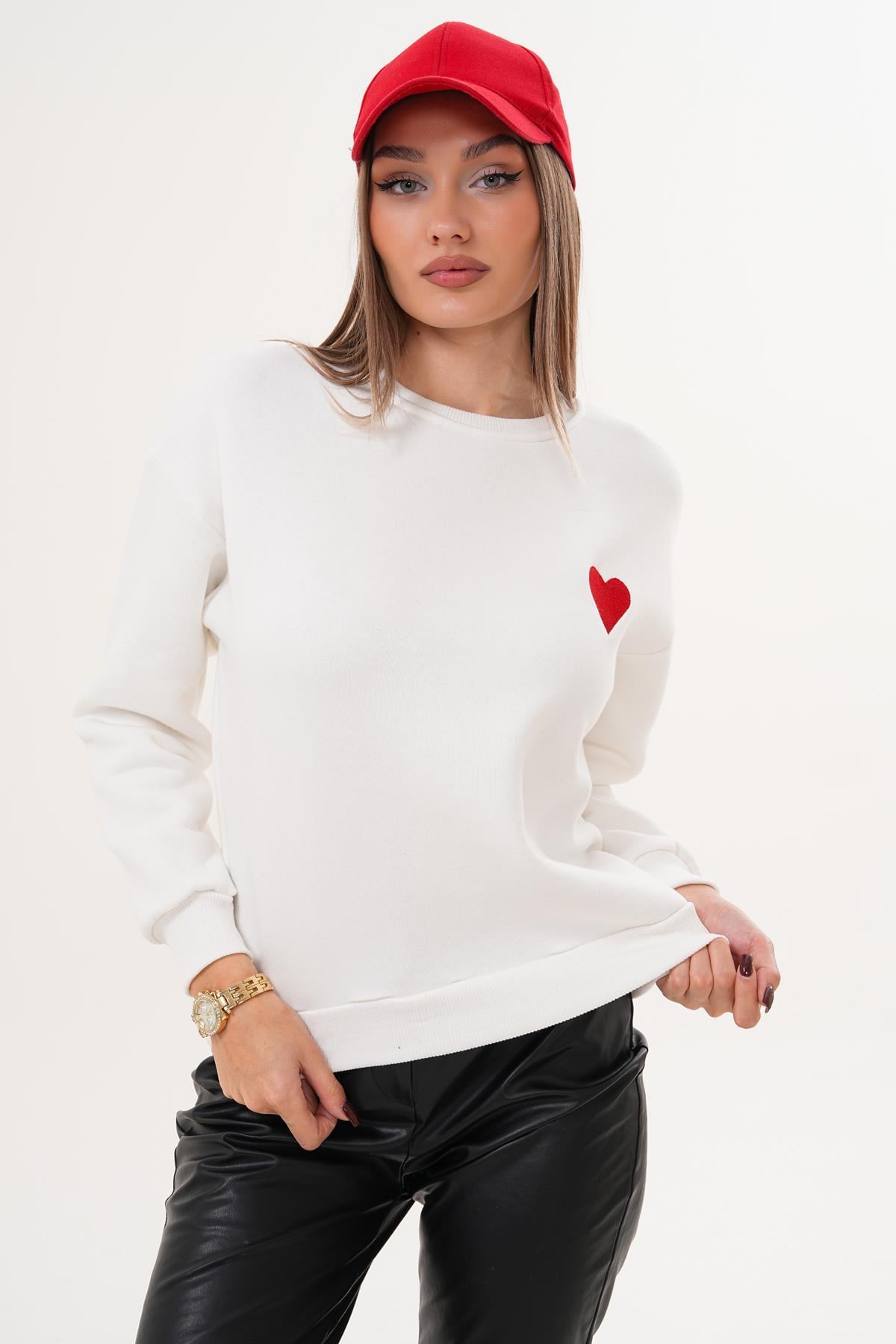 Kadın Kalp Nakışlı Üç İplik Sweatshirt 255008 -
