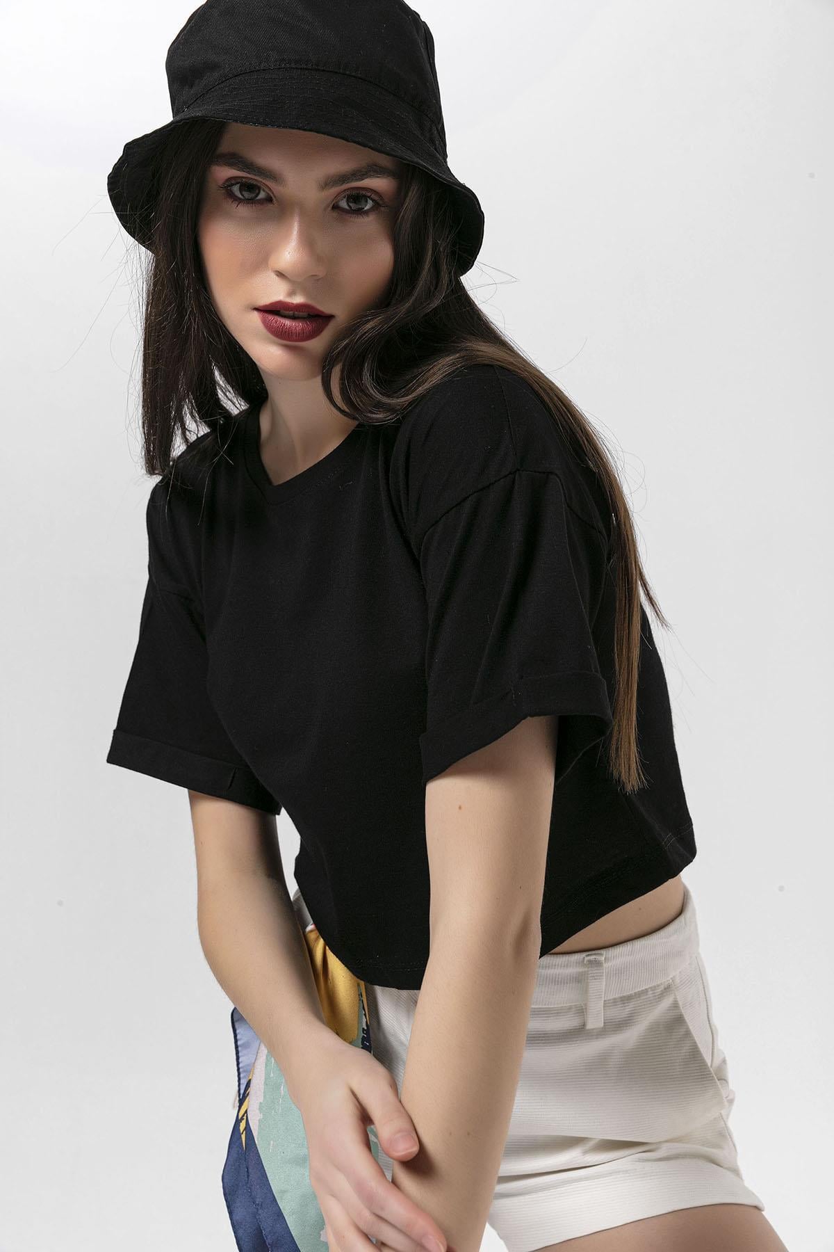 Kadın Kısa Oversize T-Shirt