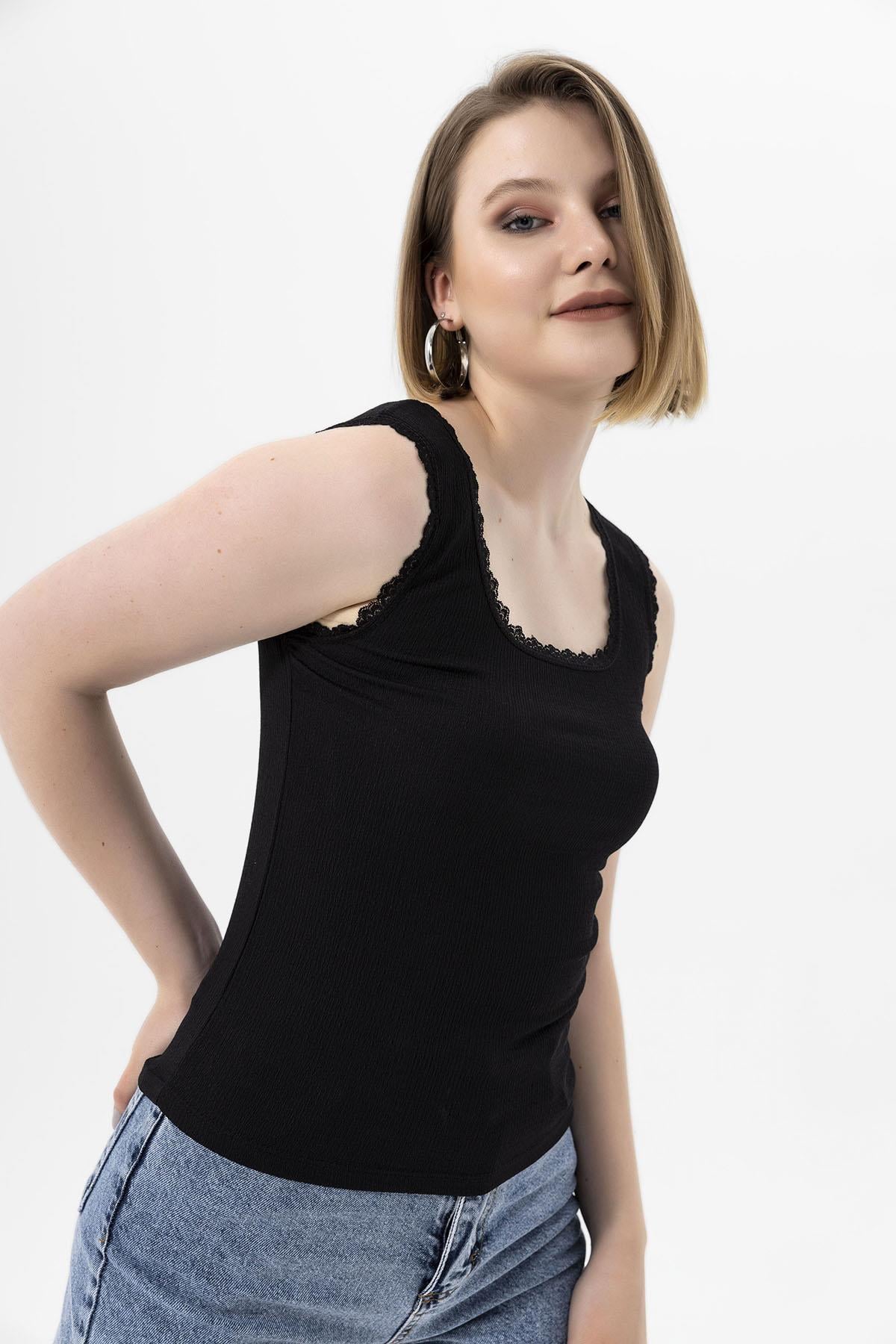 Kadın Kol Yaka Dantel Detaylı Atlet 240269 -