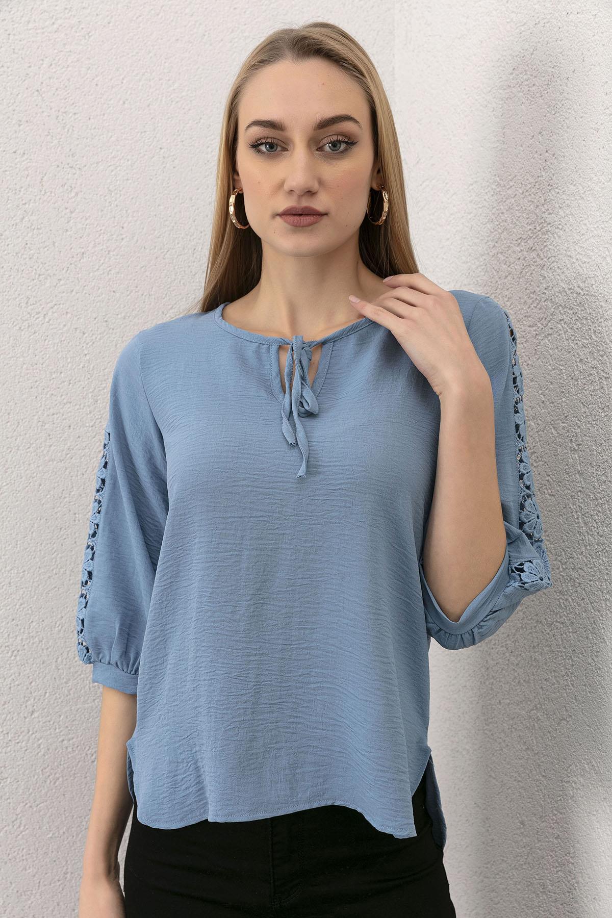 Kadın Kolları Dantelli Yakası Bağlamalı Bluz