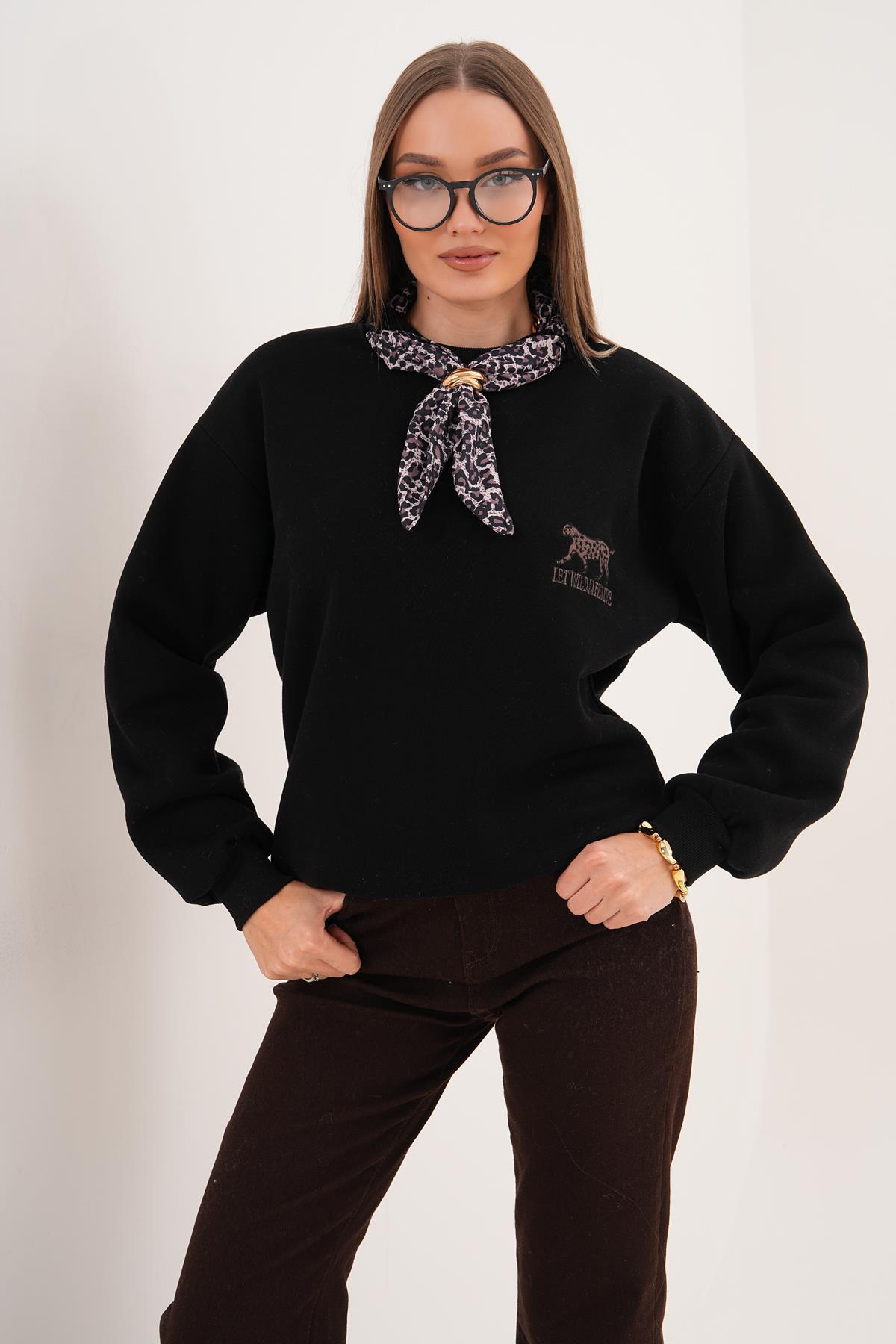Kadın Leopar Nakışlı Fularlı Üç İplik Sweatshirt 255445 -
