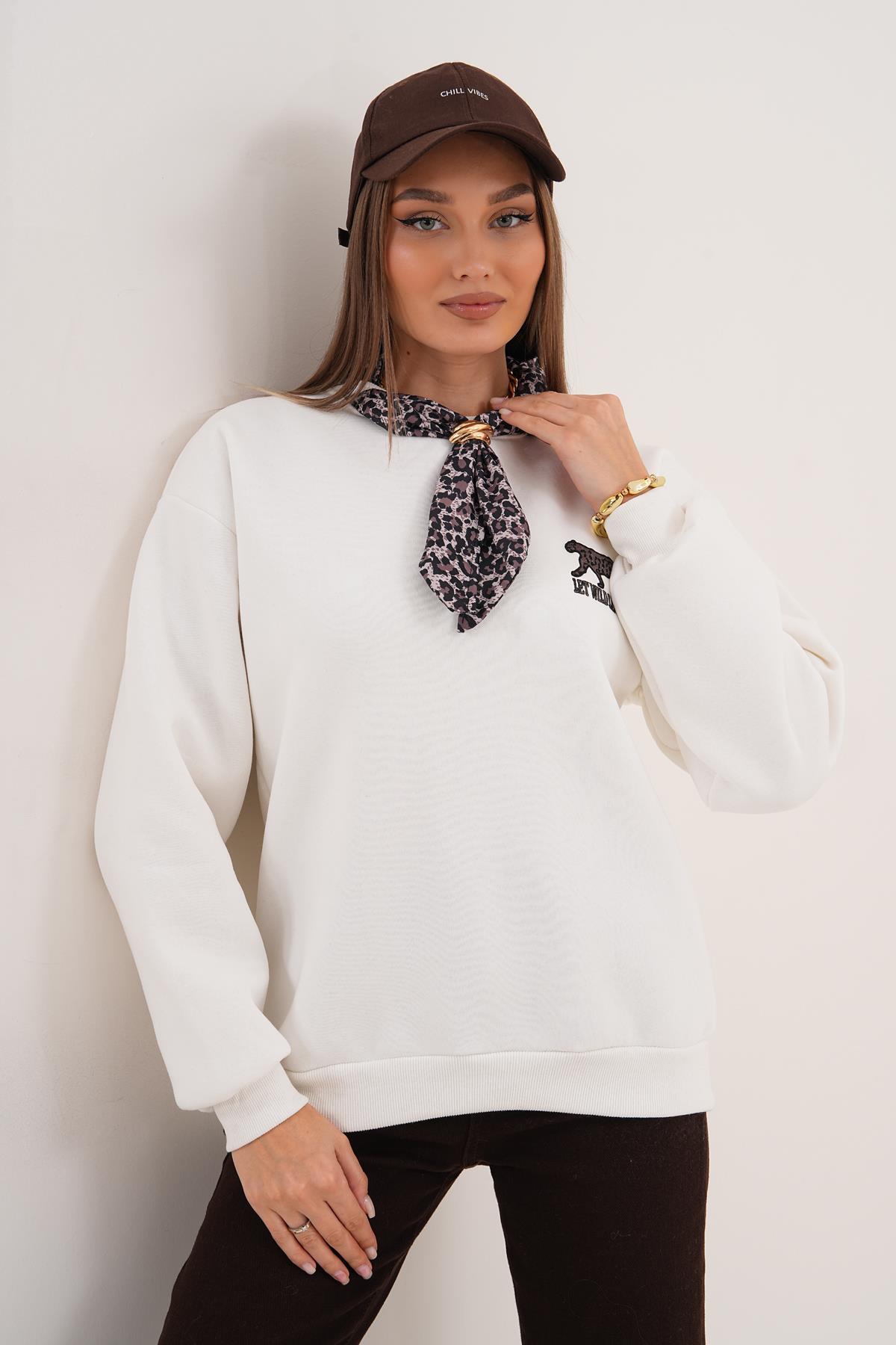 Kadın Leopar Nakışlı Fularlı Üç İplik Sweatshirt 255445 -