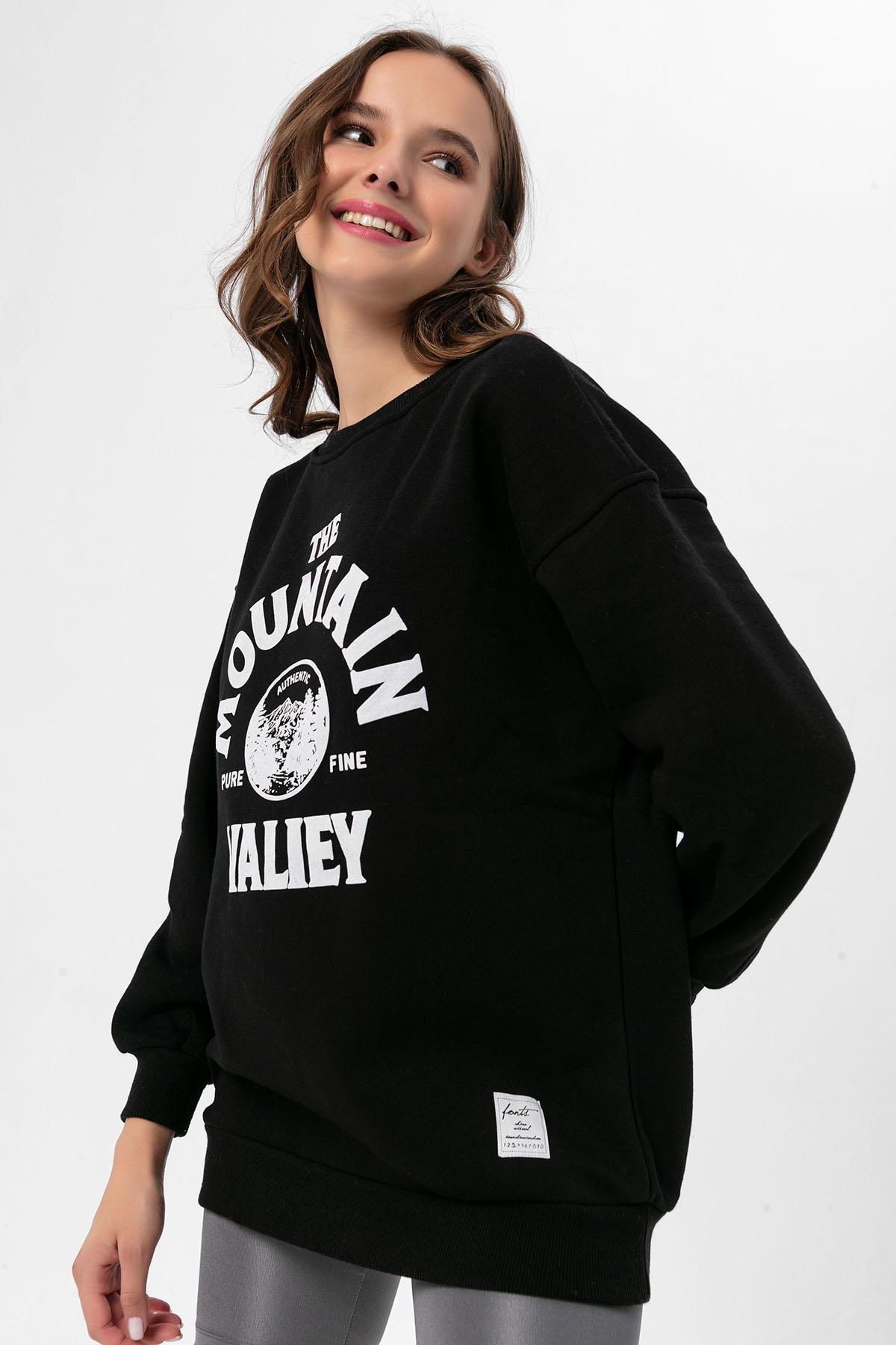 Kadın Önü Baskı Detaylı Üç İplik Oversize Sweatshirt 235003 -