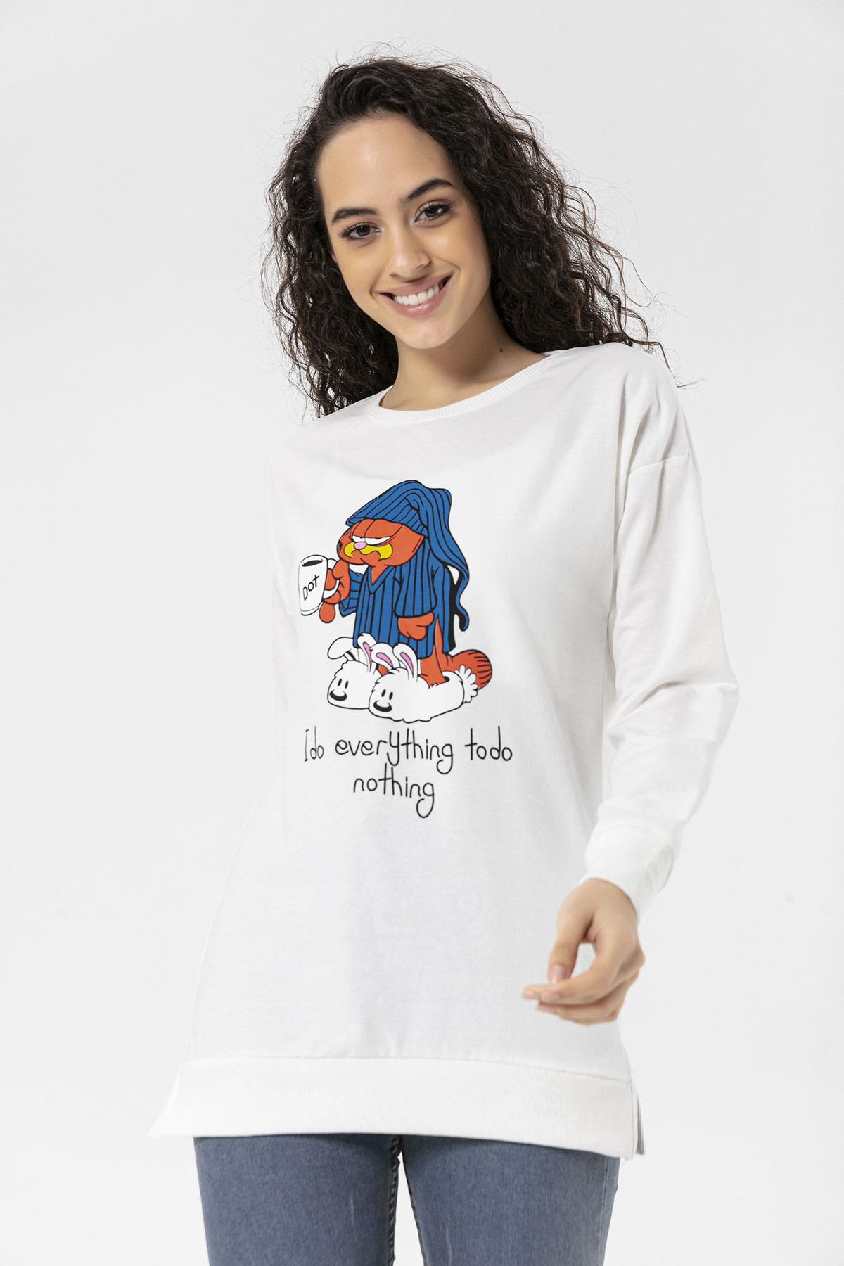 Kadın Önü Baskı Yanı Yırtmaç Detaylı Bisiklet Yaka Sweatshirt