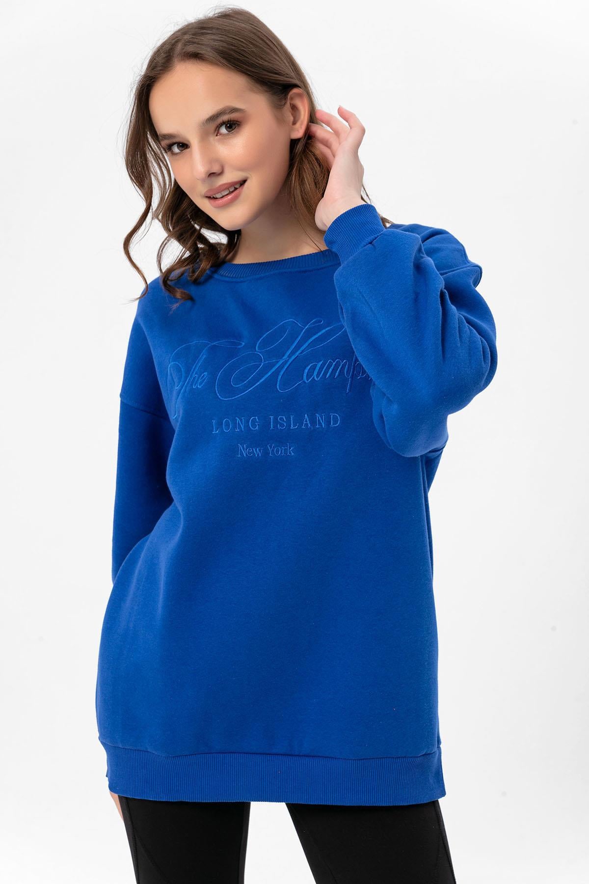 Kadın Önü Nakış Detaylı Üç İplik Oversize Sweatshirt 235005 -