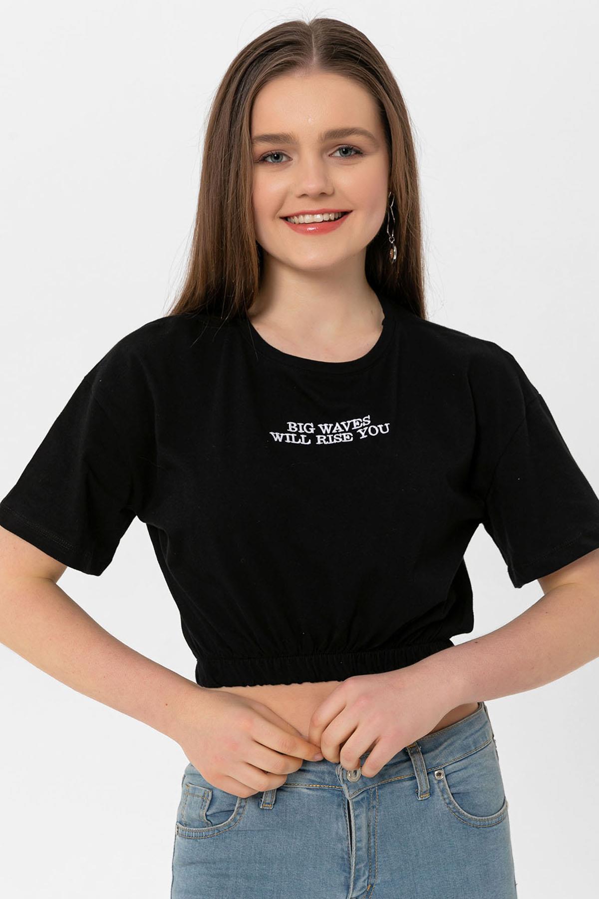 Kadın Önü Yazı Altı Lastik Detaylı Bisiklet Yaka Kısa T-Shirt 240008 -
