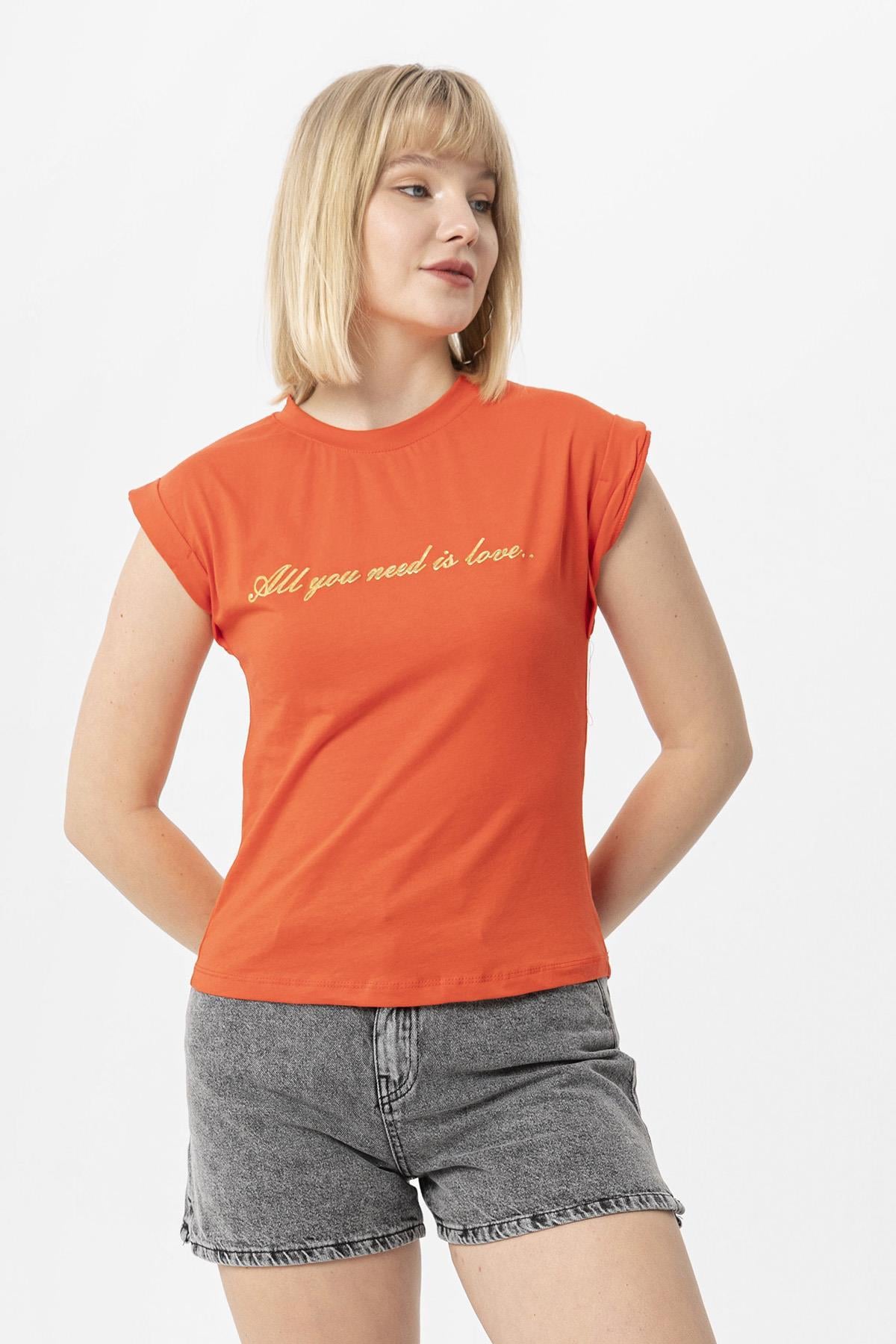 Kadın Önü Yazı Baskılı T-Shirt 250032 -