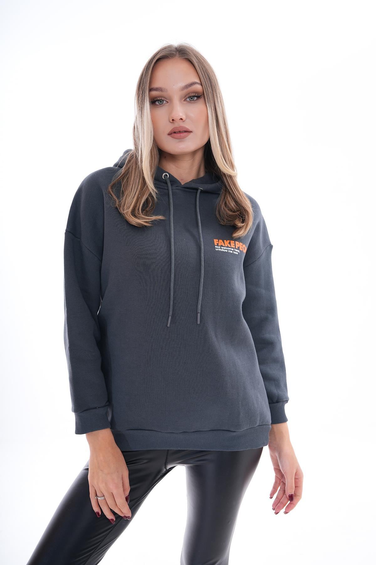 Kadın Sırt Baskı Detaylı Kapüşonlu Üç İplik Sweatshirt 255028 -