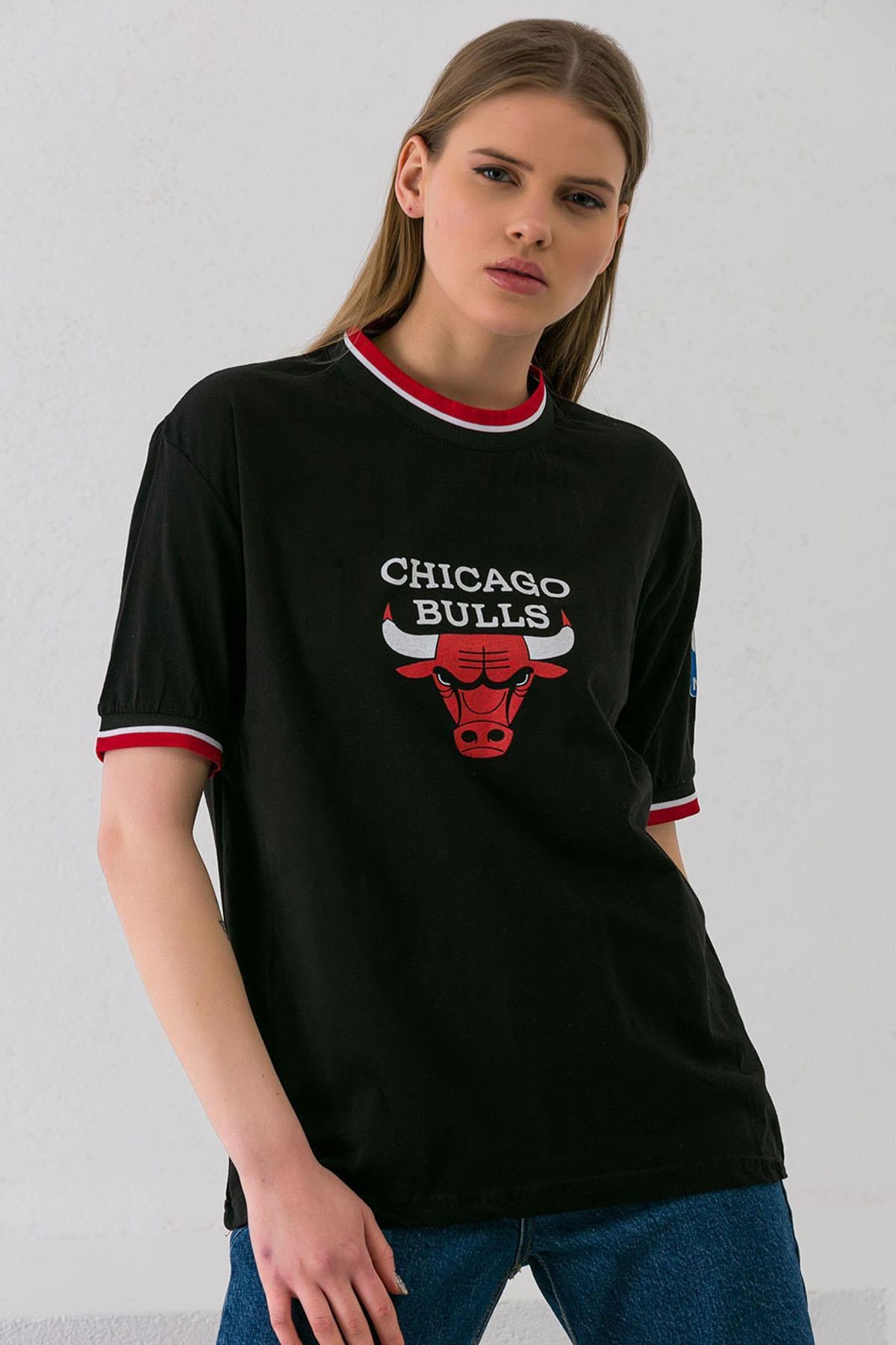 Kadın Yaka Kol Şerit Detaylı Baskılı Oversize T-shirt