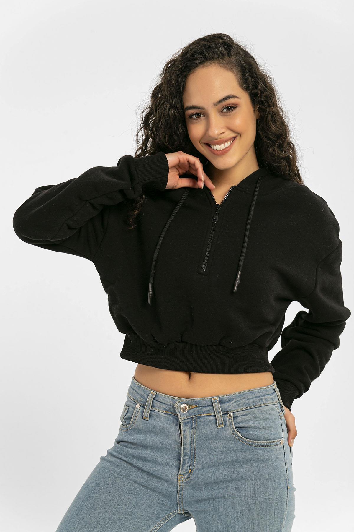 Kadın Yakası Fermuar Detaylı Kapüşonlu Sweatshirt
