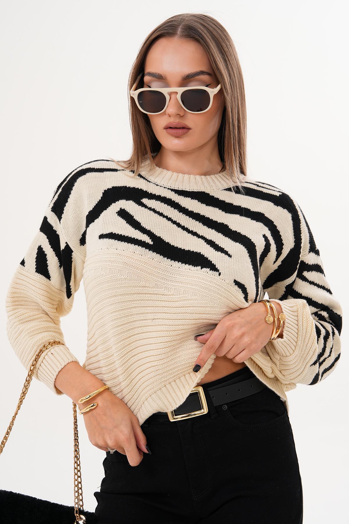 Kadın Zebra Desen Triko Örme Kazak 255103 -