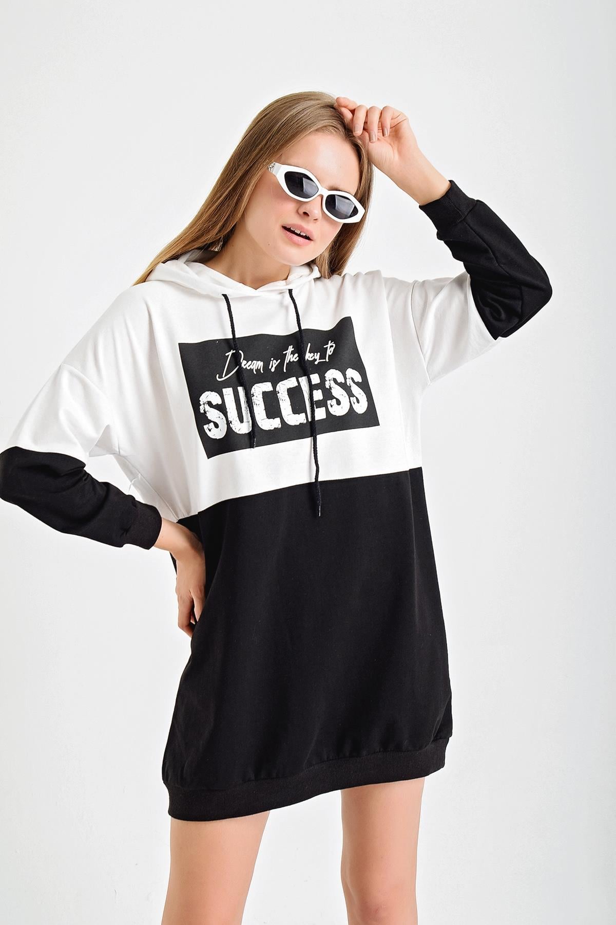 Succes Baskı Çift Renk Kapşonlu Sweat Elbise