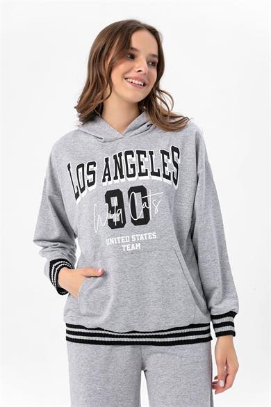 Kadın Baskı Detaylı Kanguru Cepli Kapüşonlu Sweatshirt