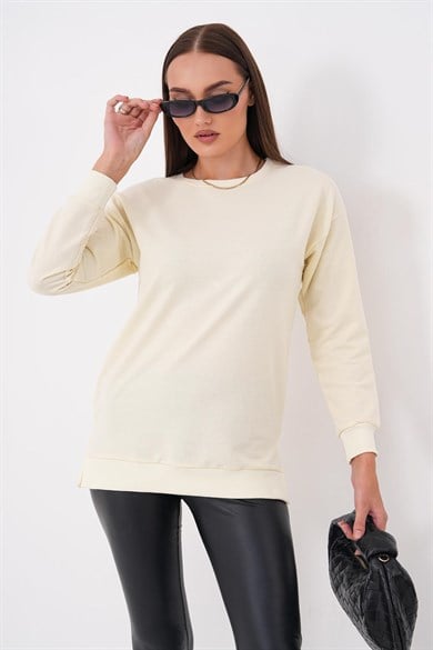 Kadın Bisiklet Yaka Yırtmaç Detaylı Sweatshirt 255261 - 265043