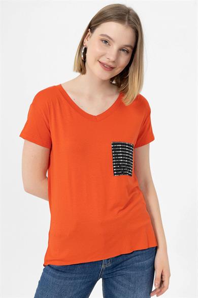 Kadın Cebi Pul İşlemeli V Yaka Oversize Tişört 240079 -