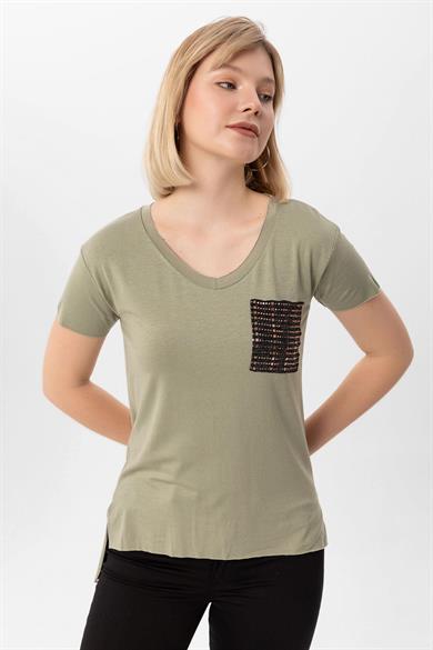 Kadın Cebi Pul İşlemeli V Yaka Oversize Tişört 240079 -