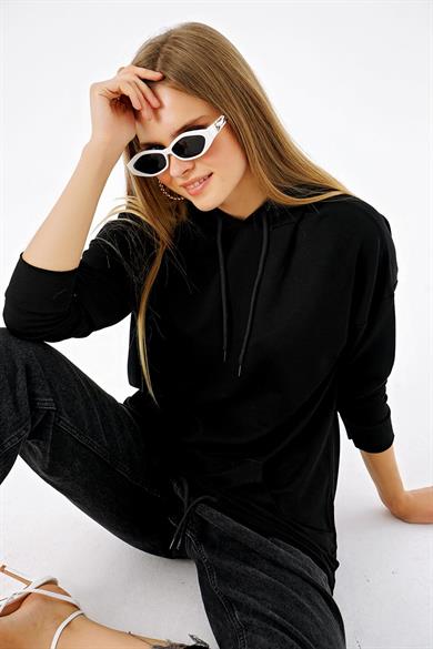 Kadın Kapüşonlu Kanguru Cepli Sweatshirt