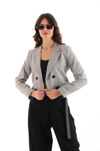 Kadın Kısa Düğme Kapamalı Blazer Ceket 250218 - 260314