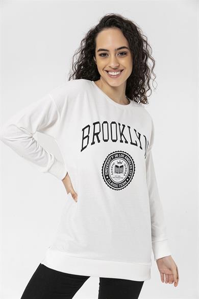 Kadın Önü Baskı Yanı Yırtmaç Detaylı Bisiklet Yaka Sweatshirt