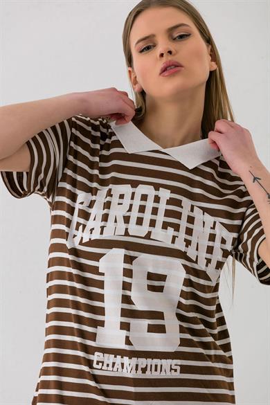 Kadın Önü Baskılı Çizgili Yaka Detaylı T-shirt
