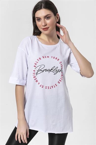 Kadın Önü Baskılı Yan Yırtmaç Detaylı Oversize T-Shirt
