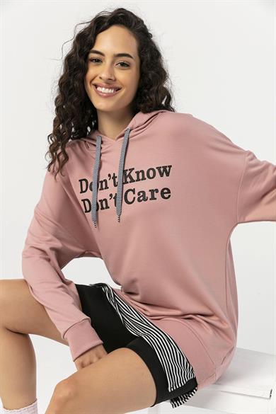 Kadın Önü Yazı Baskılı Çift Görünümlü Kapüşonlu Uzun Sweatshirt