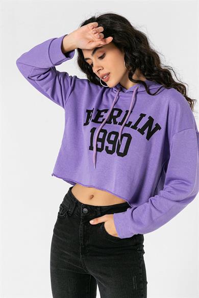 Kadın Üç İplik Baskılı Kapüşonlu Kısa Sweatshirt