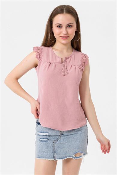 Kadın Yakası Bağlamalı Kolları Dantel Detaylı Kolsuz Bluz 240469 -