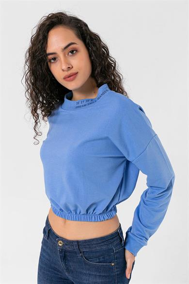 Kadın Yakası Yazılı Beli Lastikli Kısa Sweatshirt