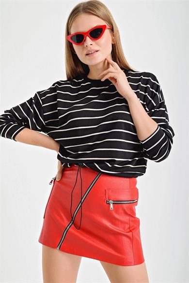Yatay Çizgili Lastik Detaylı Bisiklet Yaka Sweatshirt