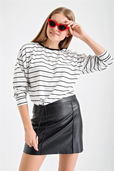 Yatay Çizgili Lastik Detaylı Bisiklet Yaka Sweatshirt