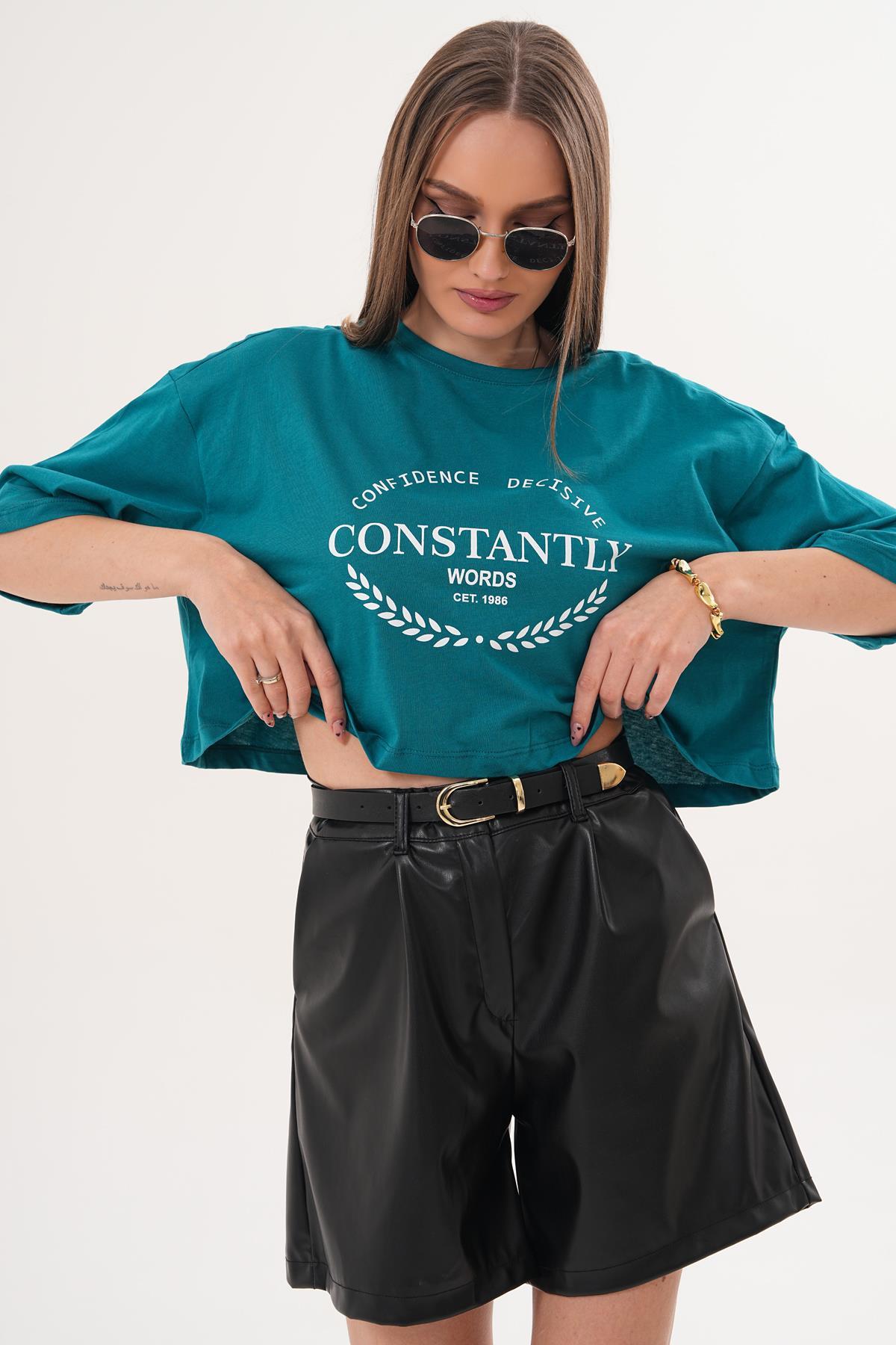 Kadın Baskı Detaylı Bisiklet Yaka Kısa Oversize Tişört - 260131