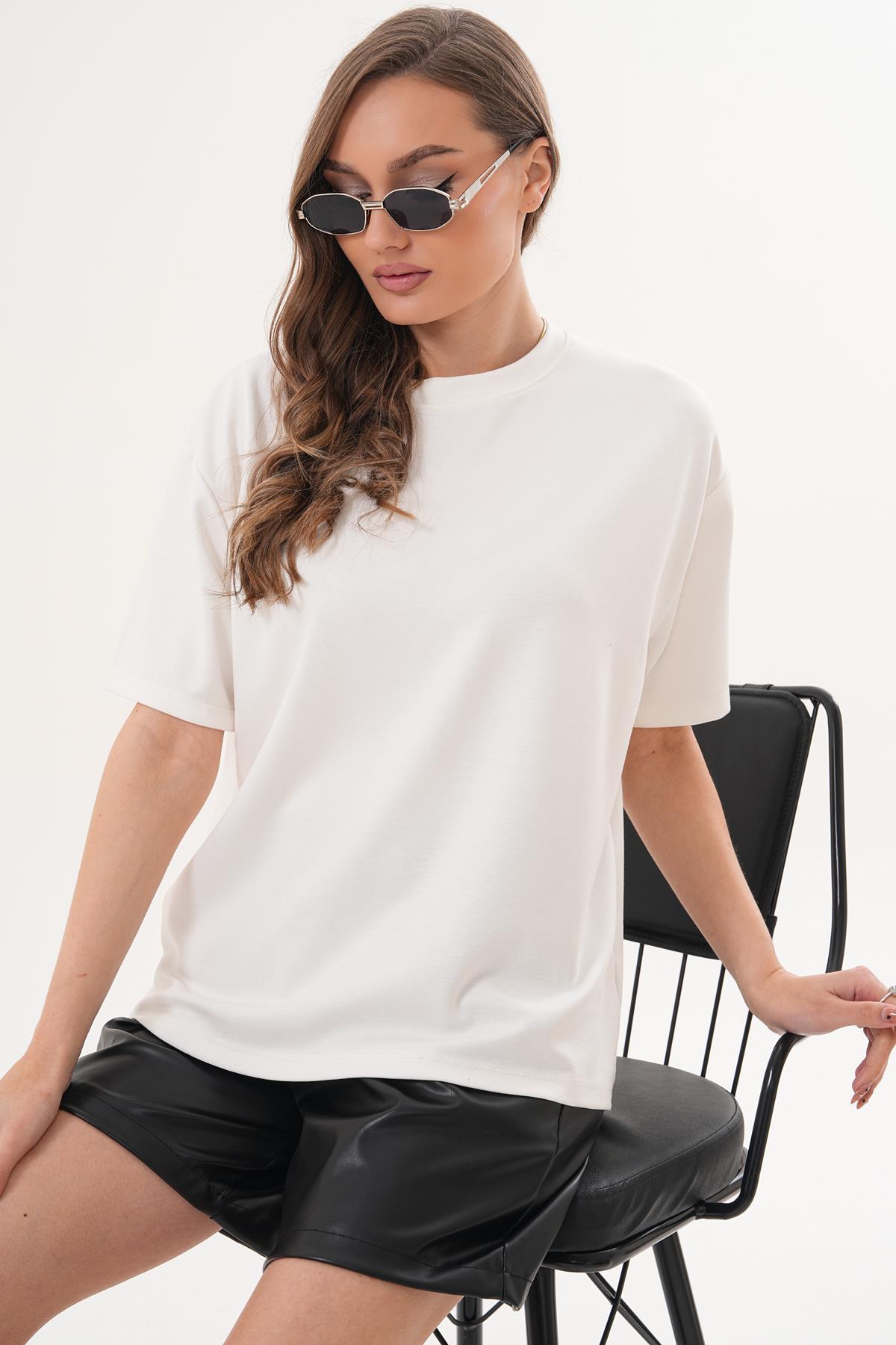 Kadın Bisiklet Yaka Oversize Tişört 260324 -