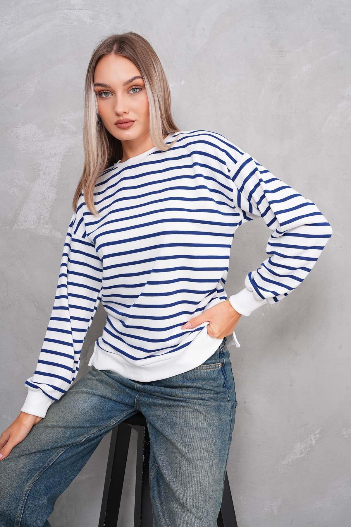 Kadın Çizgi Desenli Bisiklet Yaka Yırtmaç Detaylı İki İplik Sweatshirt 245092 -