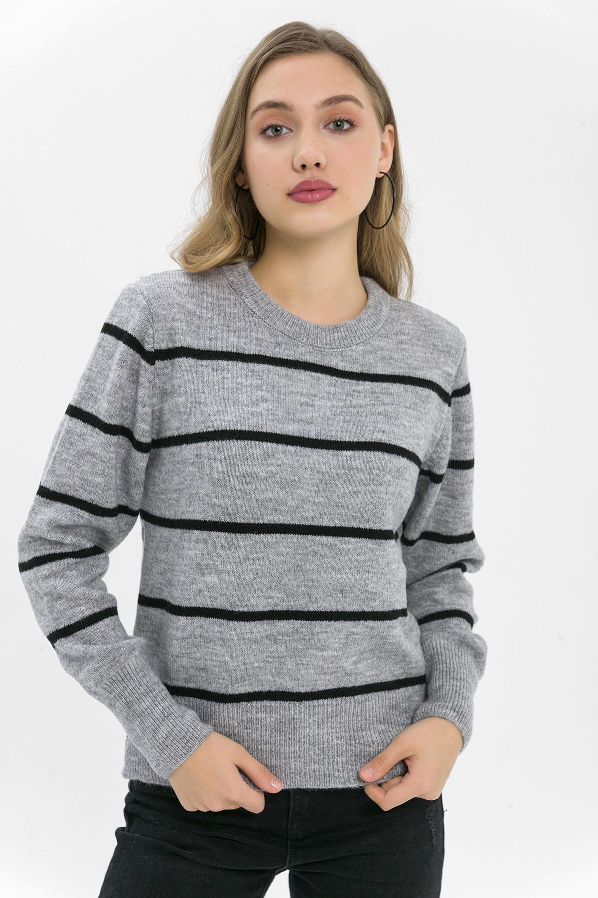 Kadın Çizgi Detaylı Triko Örme Kazak