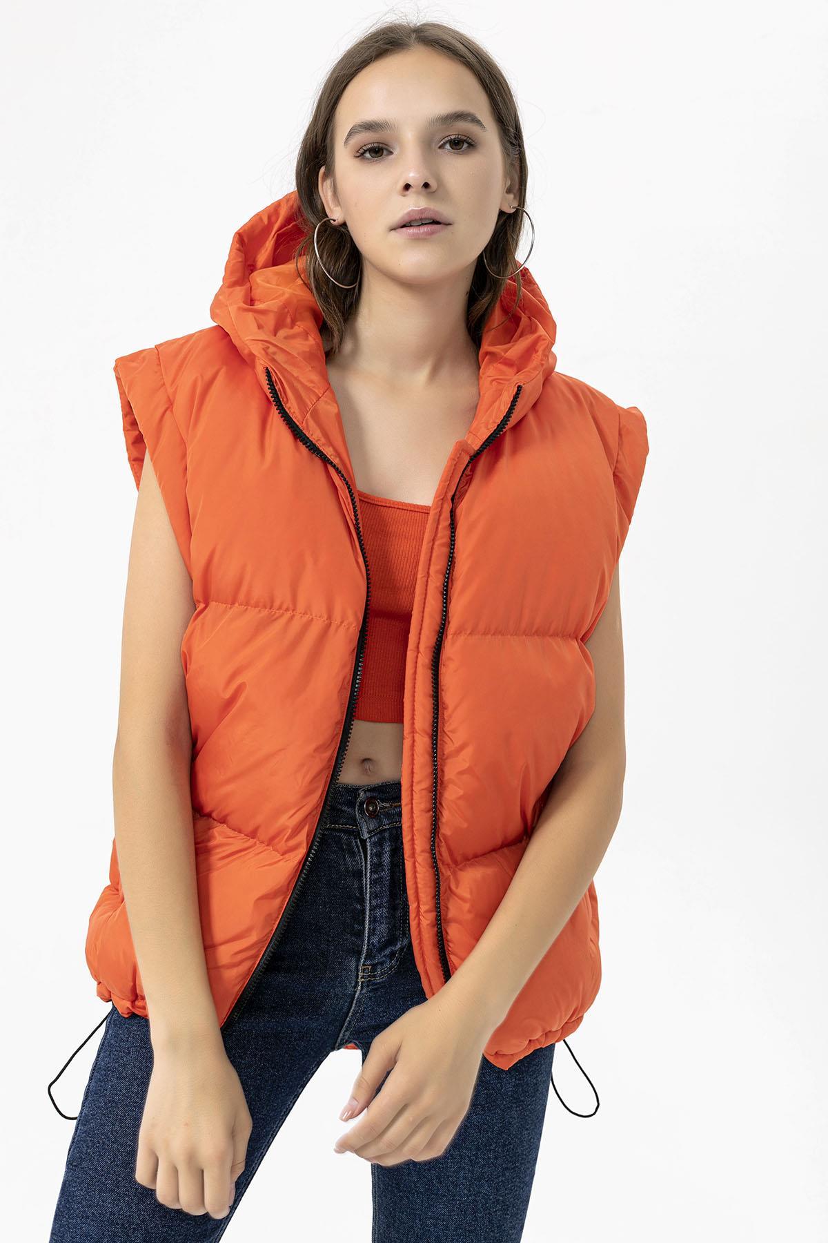 Kadın Jel Dolgulu Kapüşonlu Oversize Şişme Yelek 235015 -