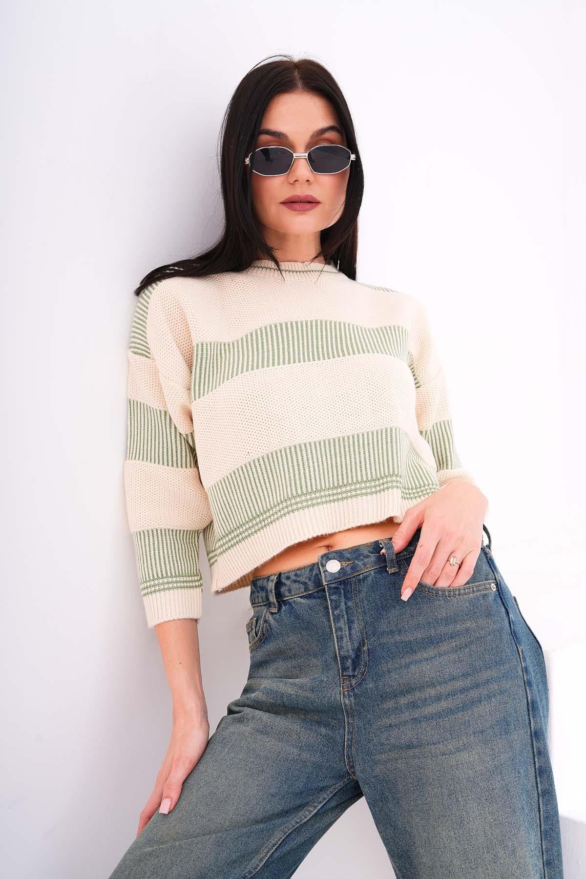 Kadın Kalın Çizgi Desenli Triko Örme Kazak 245197 -