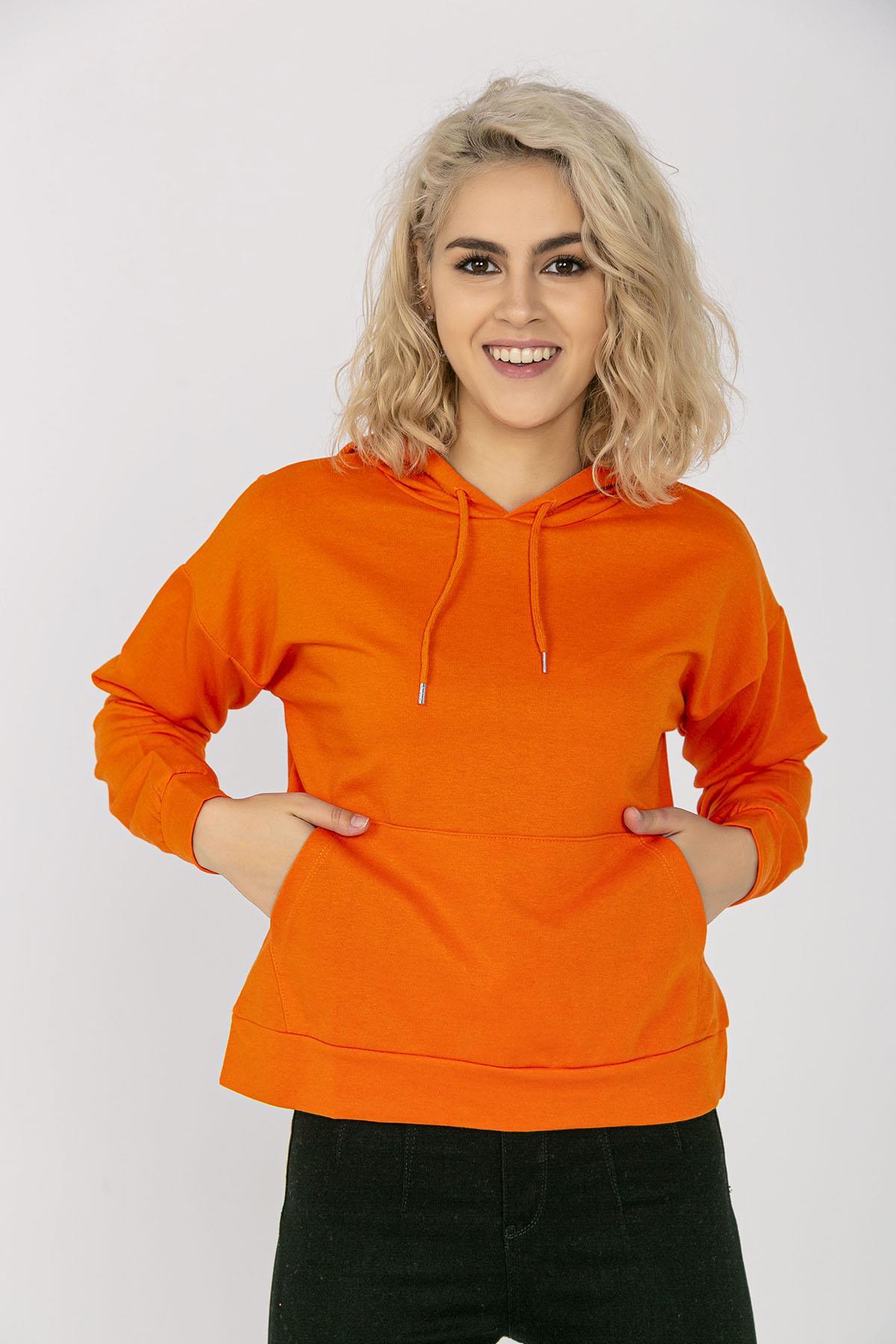 Kadın Kapüşonlu Kanguru Cepli Sweatshirt