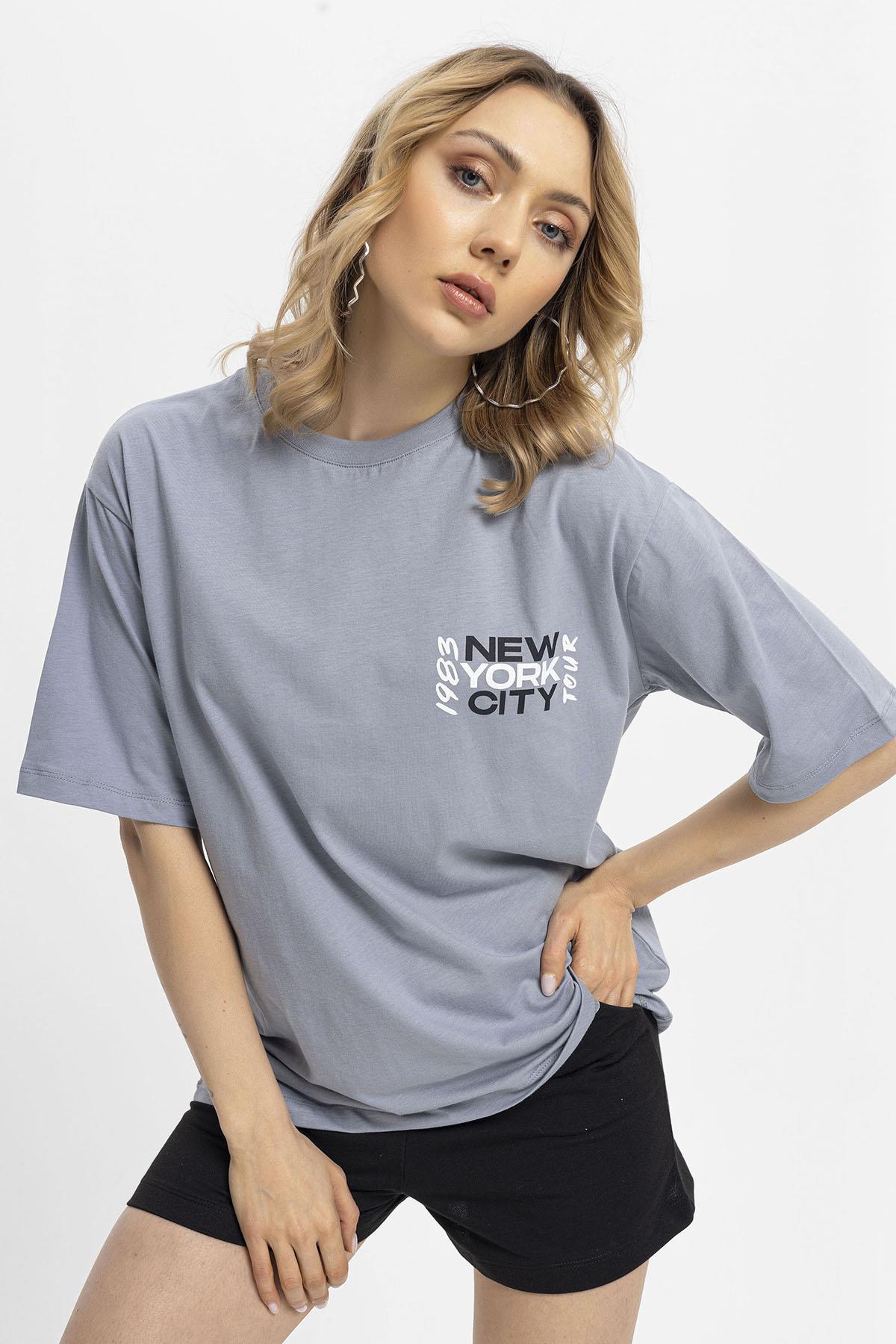 Kadın Ön Arka Baskılı Oversize Tişört