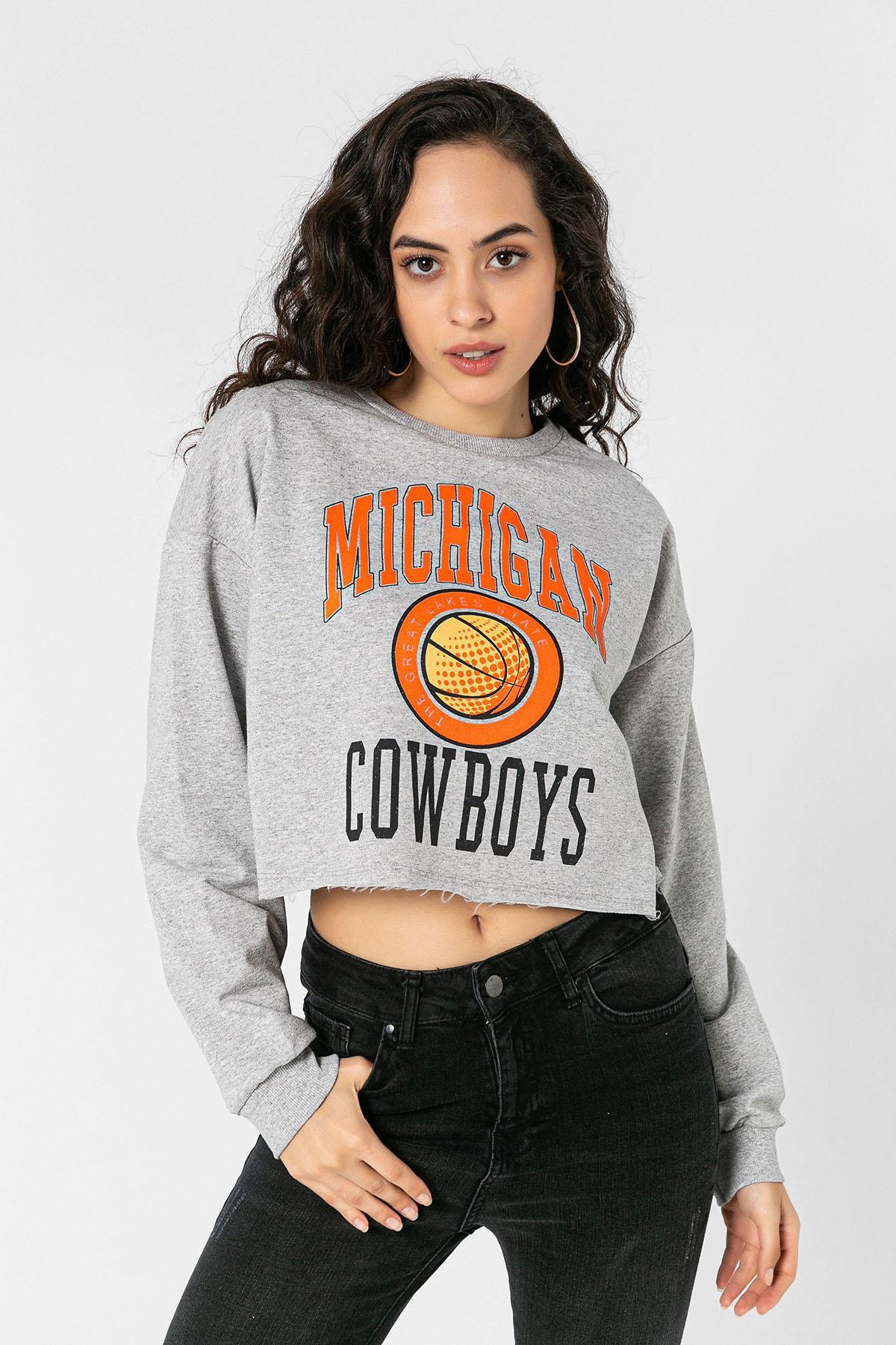 Kadın Önü Baskı Detaylı Kapüşonlu Kısa Sweatshirt