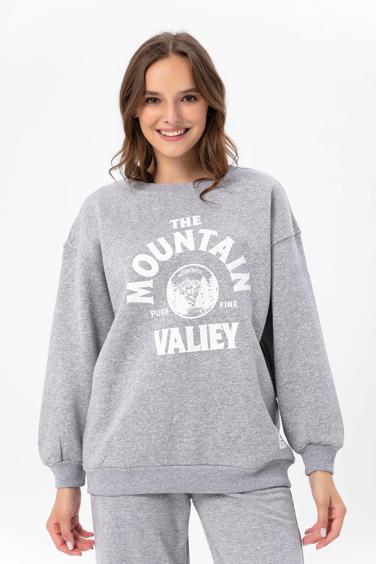 Kadın Önü Baskı Detaylı Üç İplik Oversize Sweatshirt 235003 -