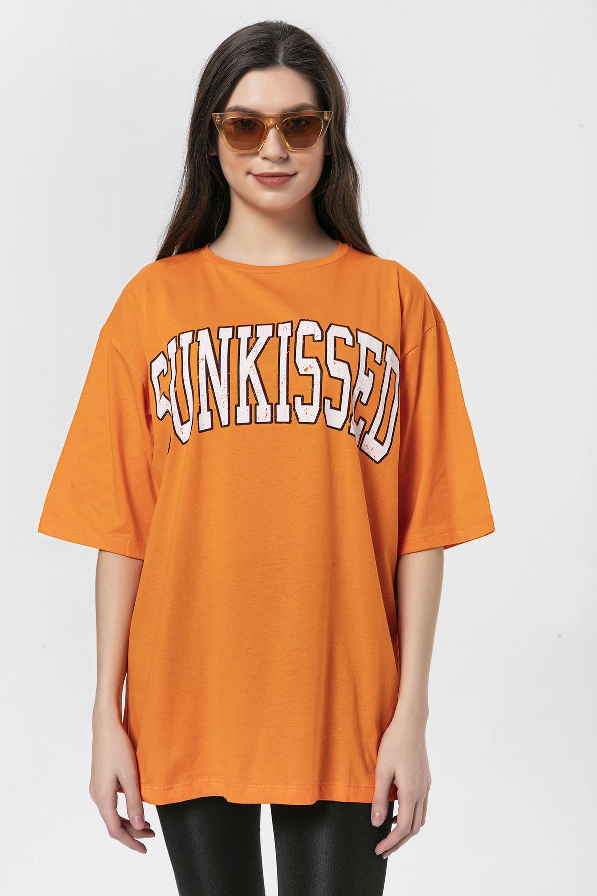 Kadın Önü Baskılı Bisiklet Yaka Oversize T-Shirt