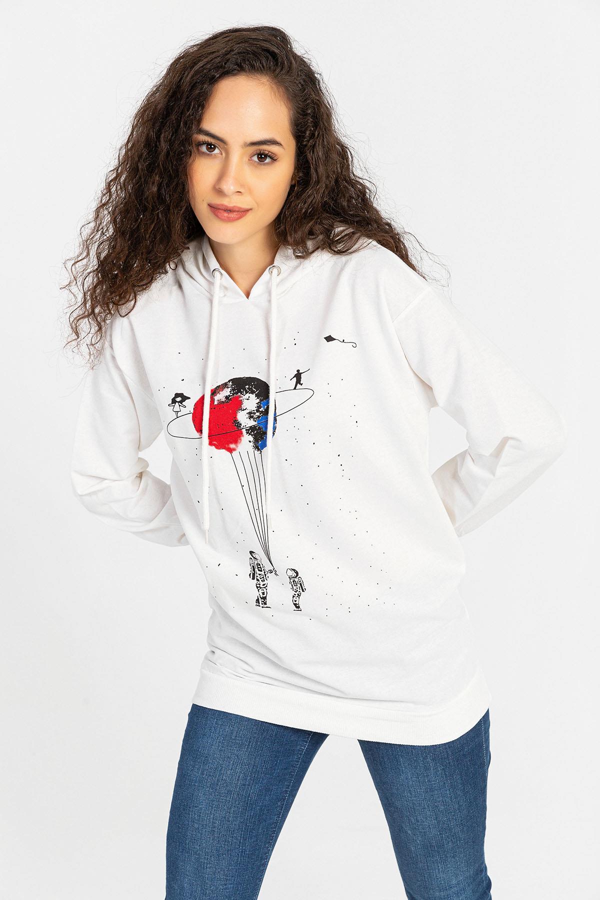 Kadın Önü Baskılı Kapüşonlu Sweatshirt
