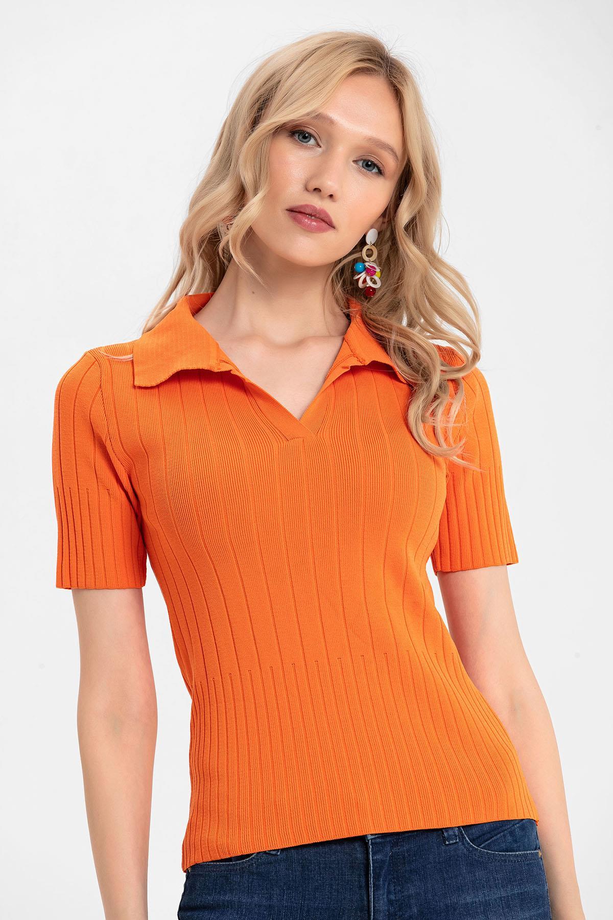 Kadın Polo Yaka Kısa Kollu İnce Örme Triko Bluz