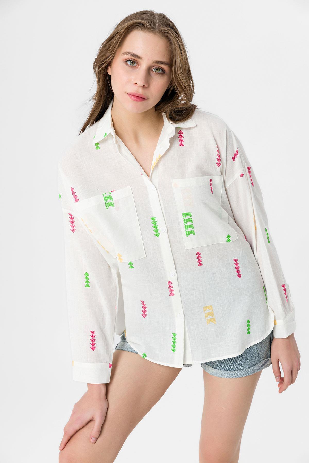 Kadın Renkli Baskılı Çift Cepli Oversize Gömlek