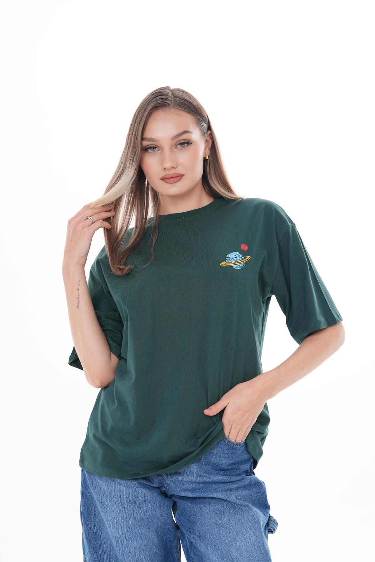 Kadın Sırt Baskı Detaylı Bisiklet Yaka Oversize Tişört 250155 -