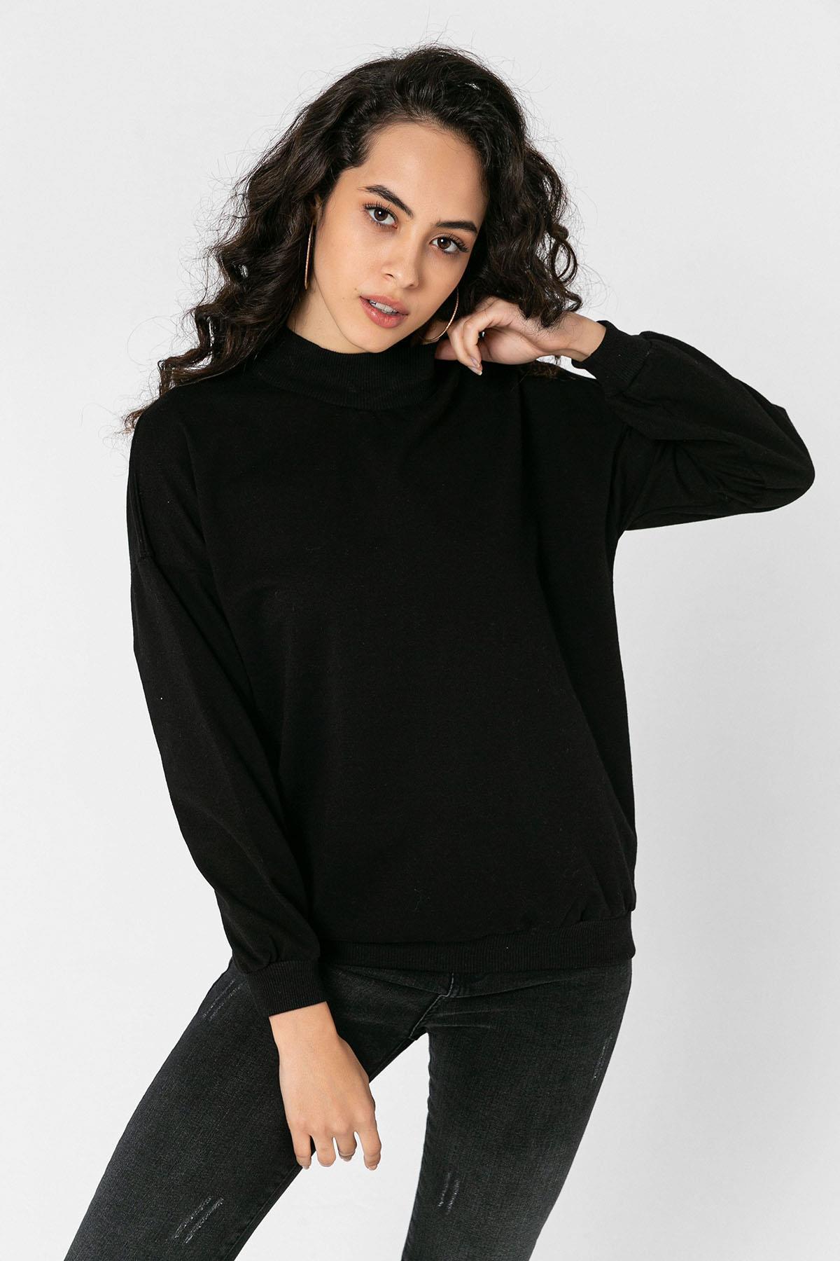 Kadın Yarım Balıkçı Detaylı Sweatshirt